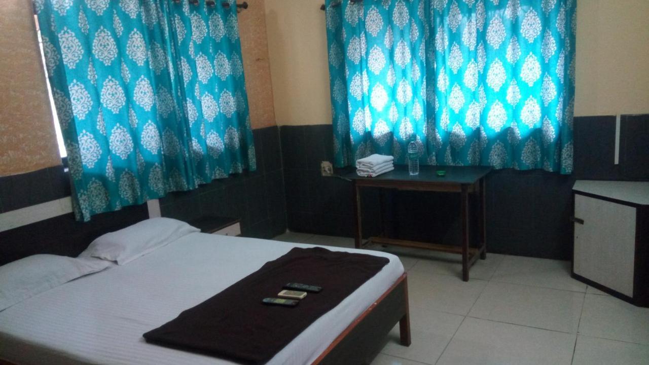 Hotel Sarang Lodge Panvel Dış mekan fotoğraf