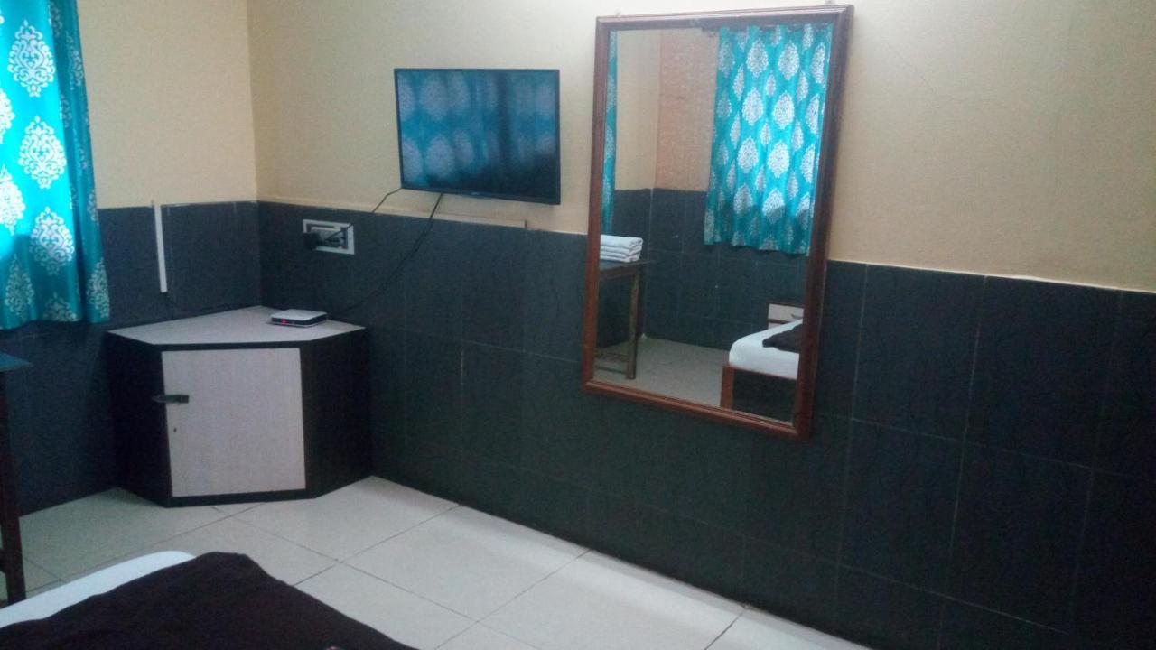 Hotel Sarang Lodge Panvel Dış mekan fotoğraf